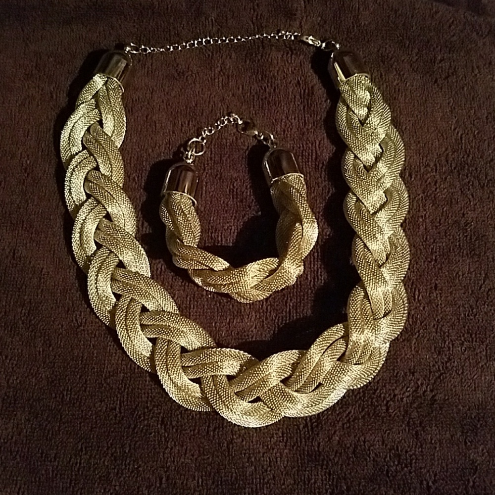 Necklace set
